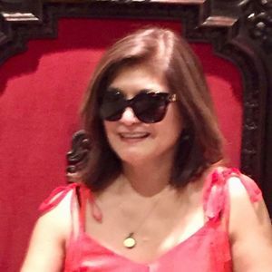 Meet your Posher, Lina